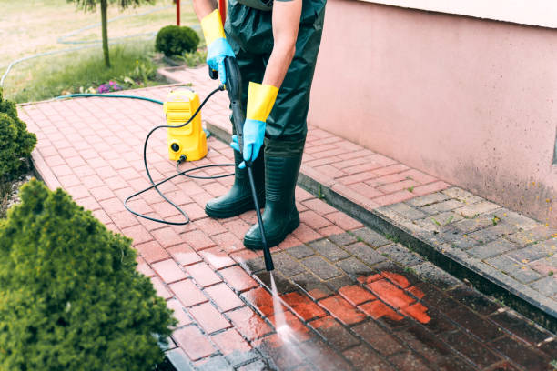 Why Choose Our Certified Pressure Washing Experts for Your Project Needs in Lomita, CA?